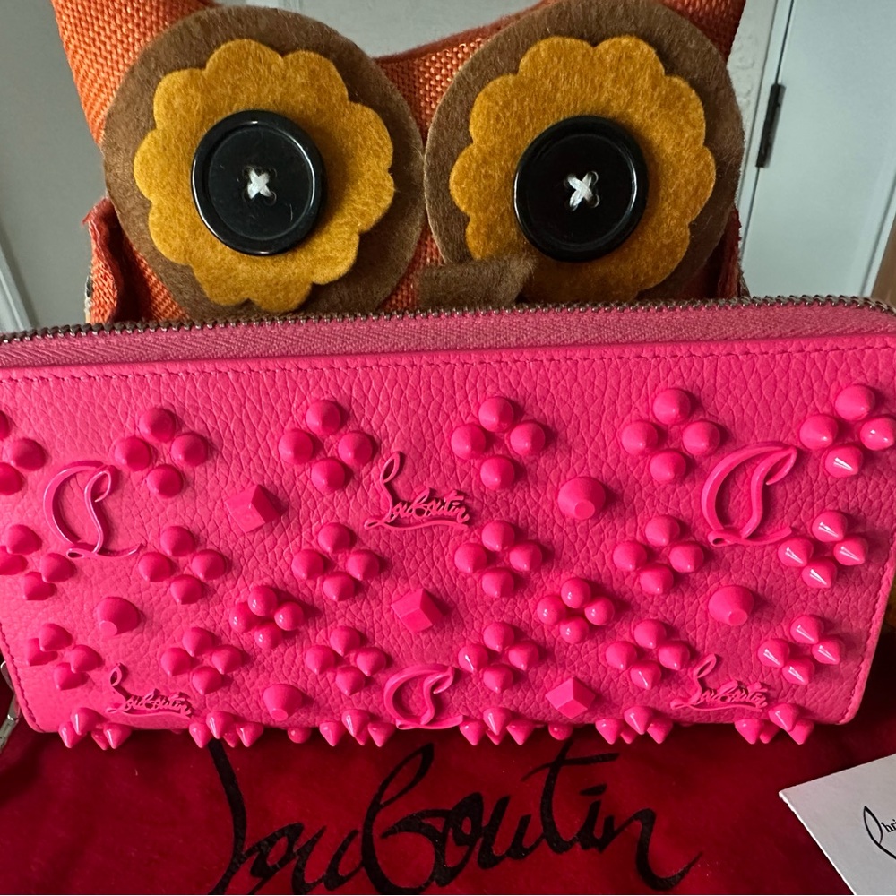 Christian Louboutin RARE COLOR Neon Pink Studded Wallet zip Card Holder - Picture 3 of 13